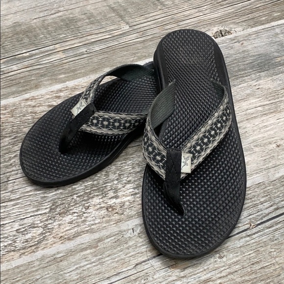 chaco ecotread flip flops